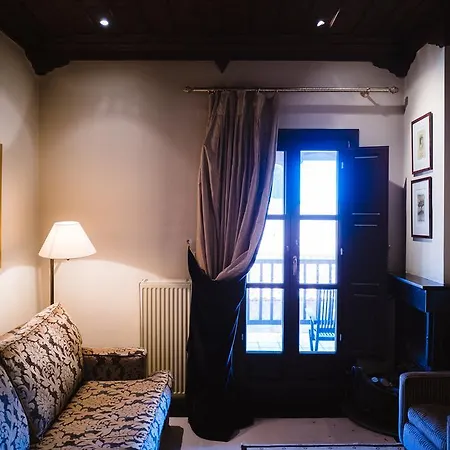 Trikolonion Country 3* Sztemníca