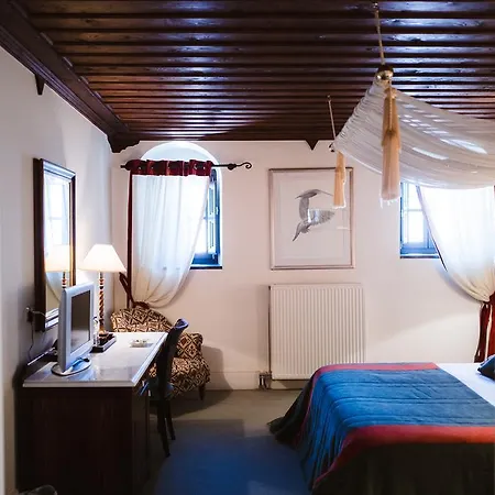 Szálloda Trikolonion Country Sztemníca