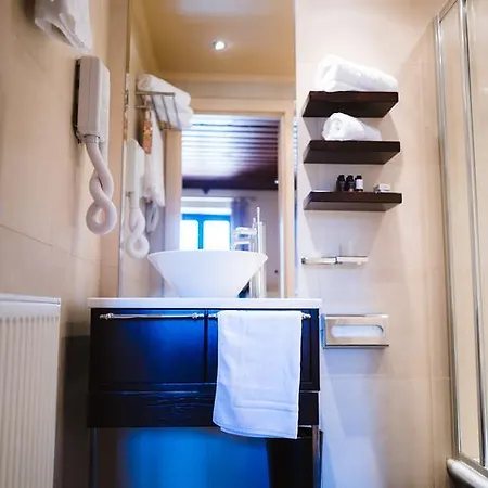 Trikolonion Country Szálloda