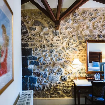 Trikolonion Country 3* Sztemníca