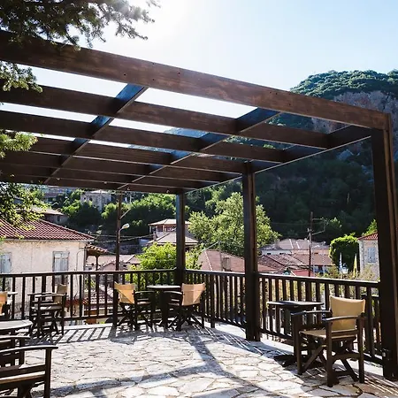 Trikolonion Country Hotel 3*