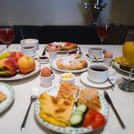 Trikolonion Country Szálloda