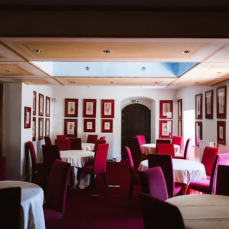 Trikolonion Country 3*