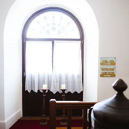 Trikolonion Country Szálloda