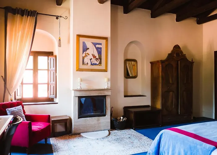 Trikolonion Country 3*