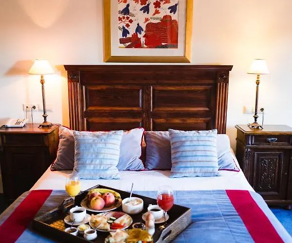 Trikolonion Country Hotel 3*