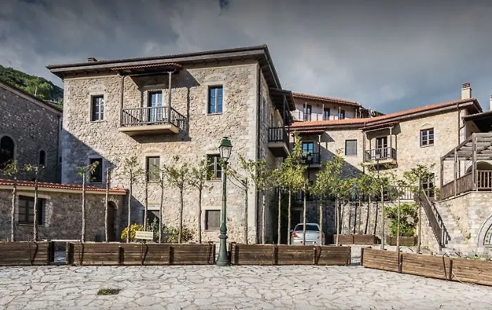 Trikolonion Country 3*