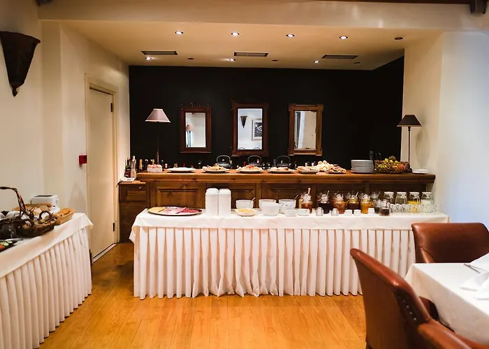 Trikolonion Country Hotel 3*