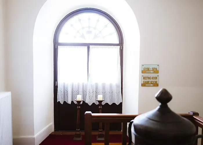 Trikolonion Country فندق