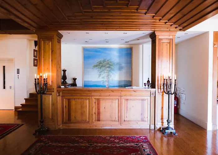 Hotel Trikolonion Country 3*